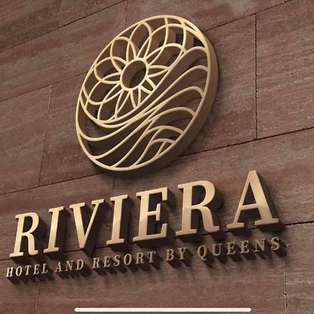 Riviera By Queens Hotel And Resort Gura Vaii Exterior photo